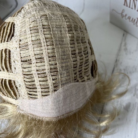 Open Box Envy Bryn | Synthetic Wig (Basic Cap) - Medium Blonde - Picture 9 of 10